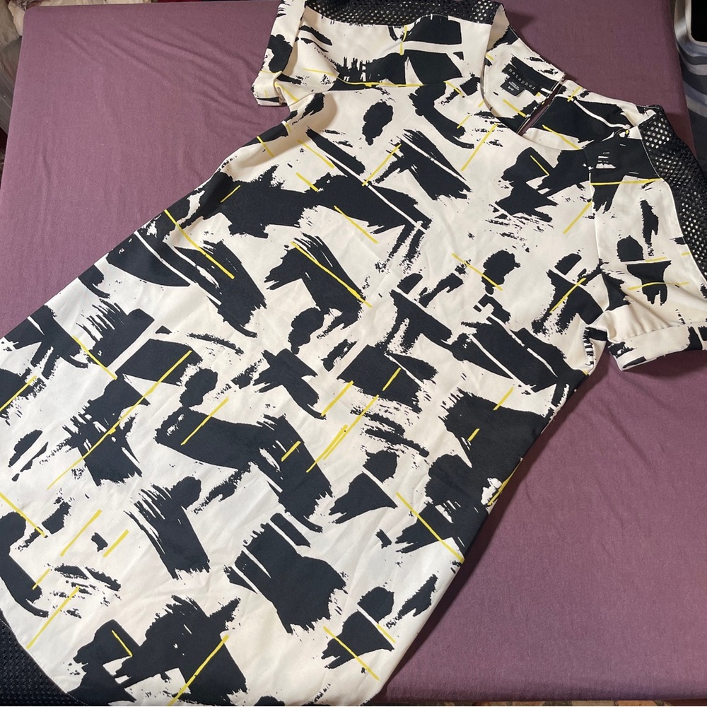 Metaphor Shift Dress Abstract Mesh Black White Yellow - Size Small